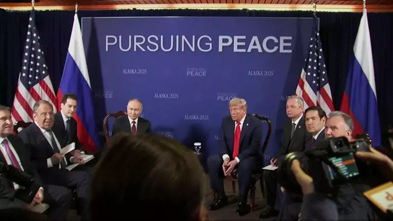 Dünya’nın gözü Alaska’da! Tarihi Trump – Putin zirvesi sona erdi! Rusya ile Ukrayna arasındaki buzları eritebilecek mi? - Resim : 2